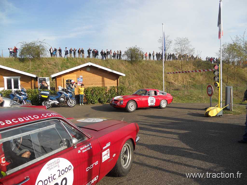 2014_Tour_Auto (40).JPG - Tour Auto 2014 Optic 2000, Anneau du Rhin, participant N° 239 HOLTZ/MAYETTE FRA/FRA FORD Mustang et N° 35 BENETTE/BENETT SCO/SCO ALFA ROMEO TZ 1965